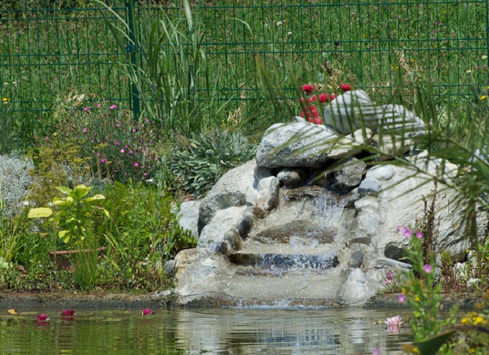 Wasserfall mit Natursteine